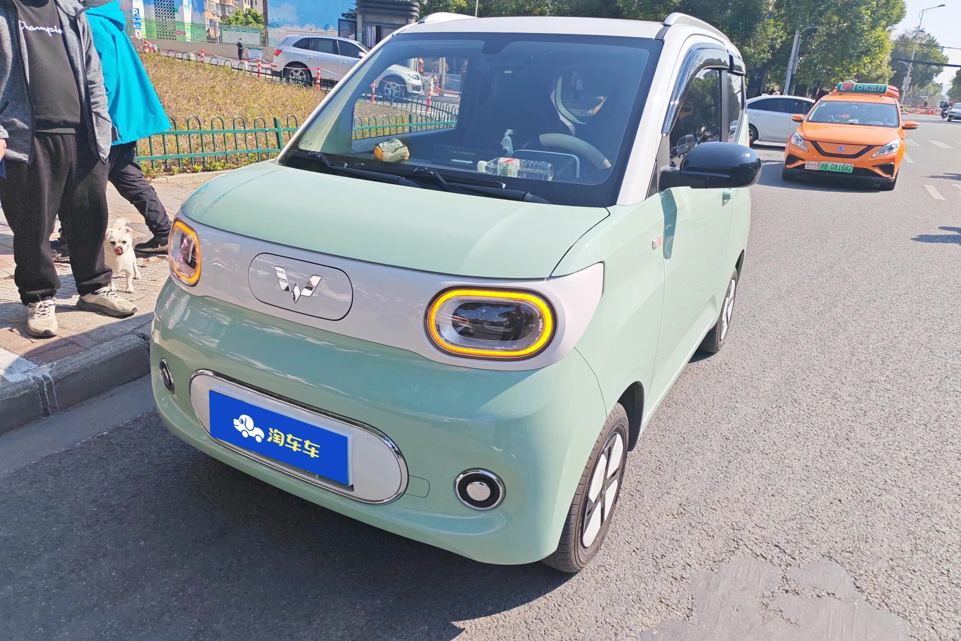 Wuling Hongguang MINIEV  из Китая