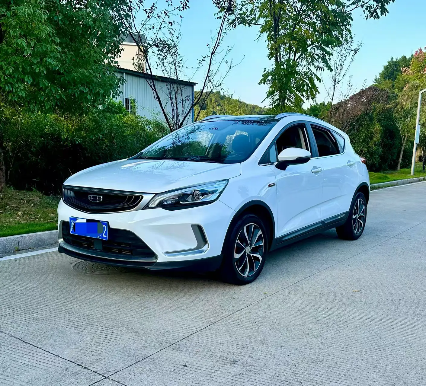 Geely Emgrand GS  из Китая