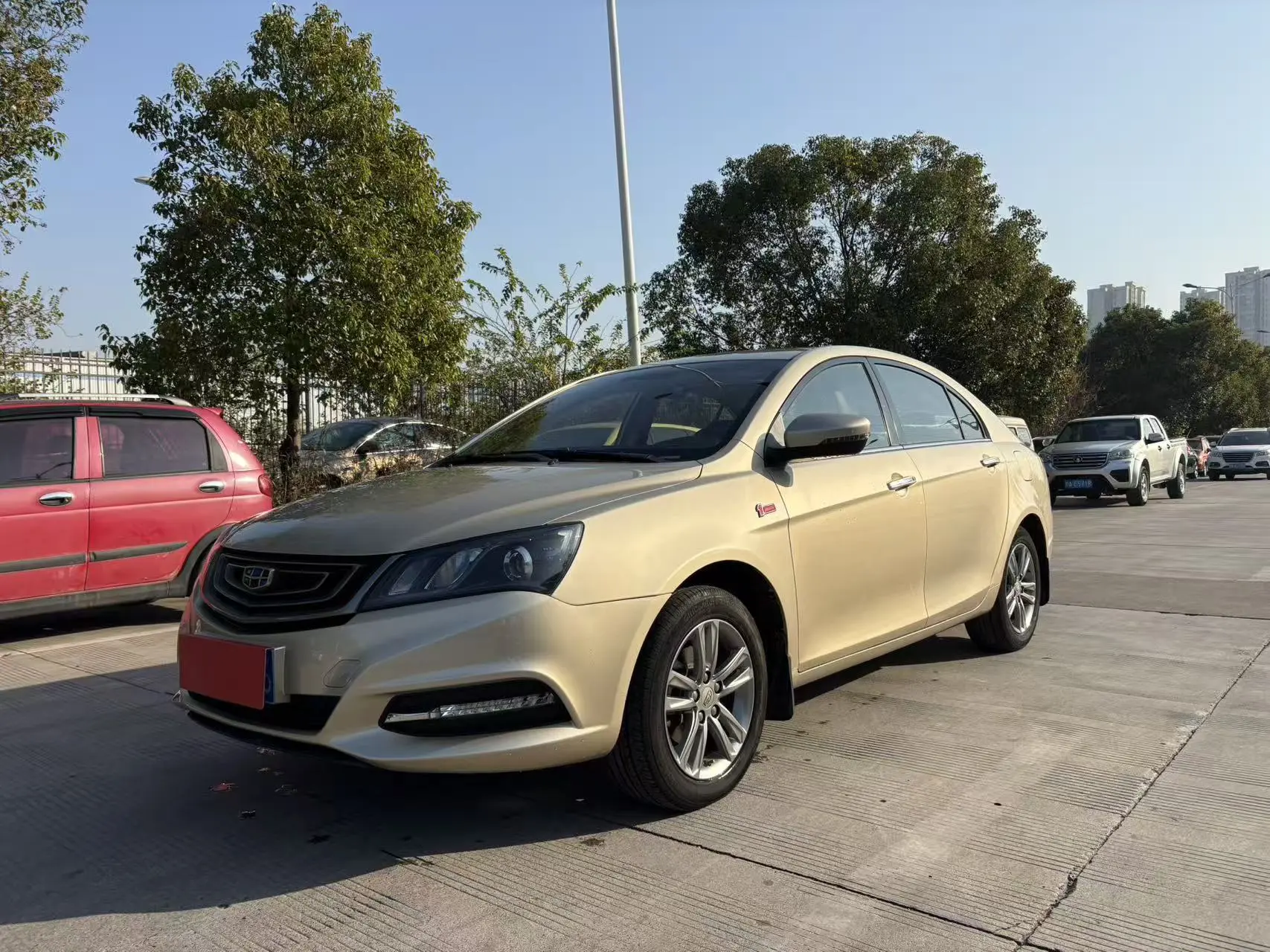 Geely Emgrand  из Китая