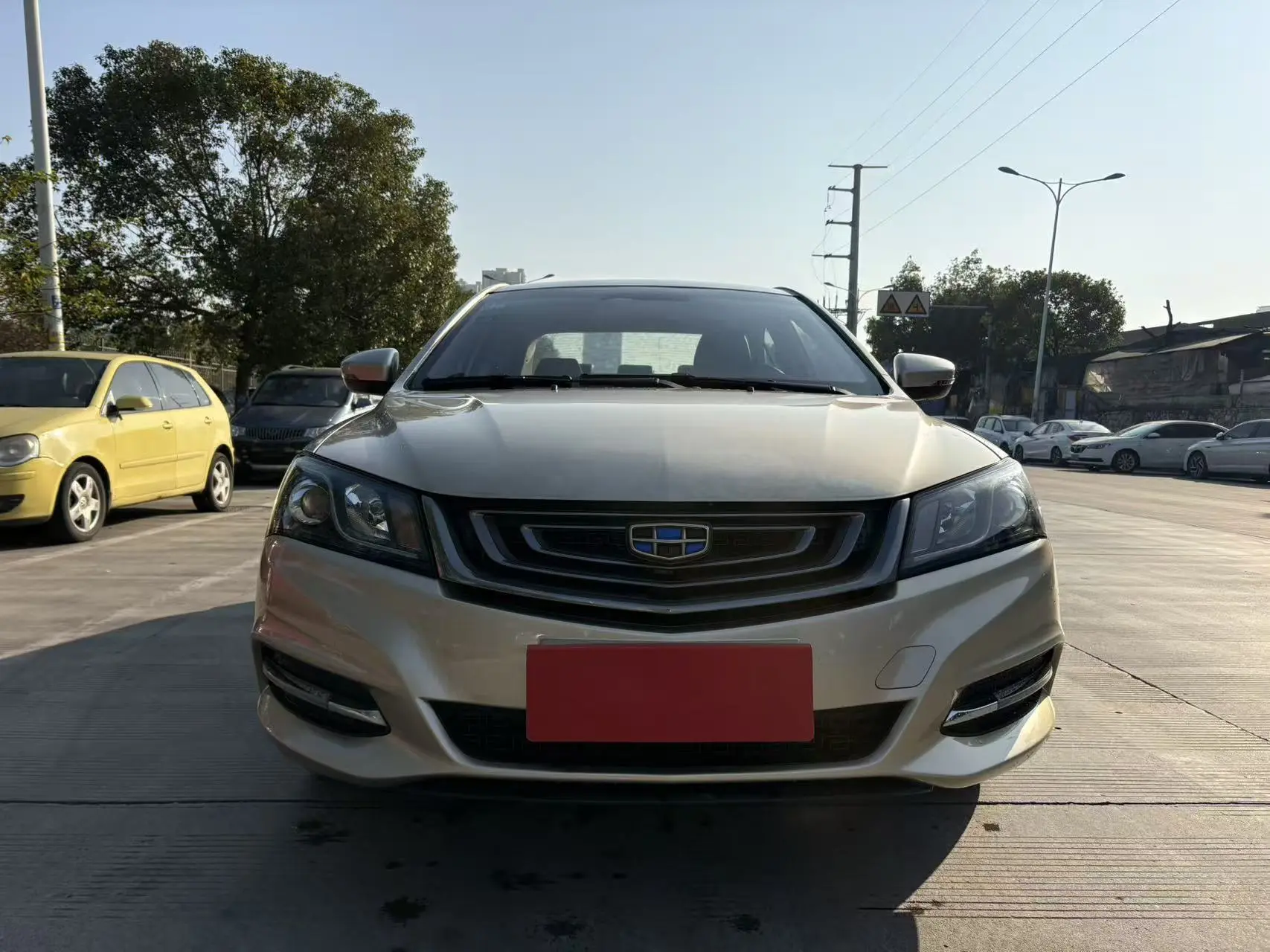 Geely Emgrand  из Китая