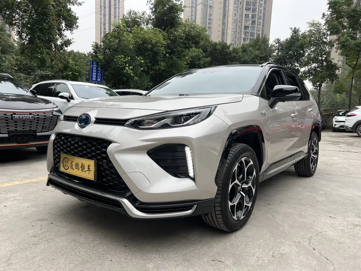 Toyota Wildlander PHEV  из Китая