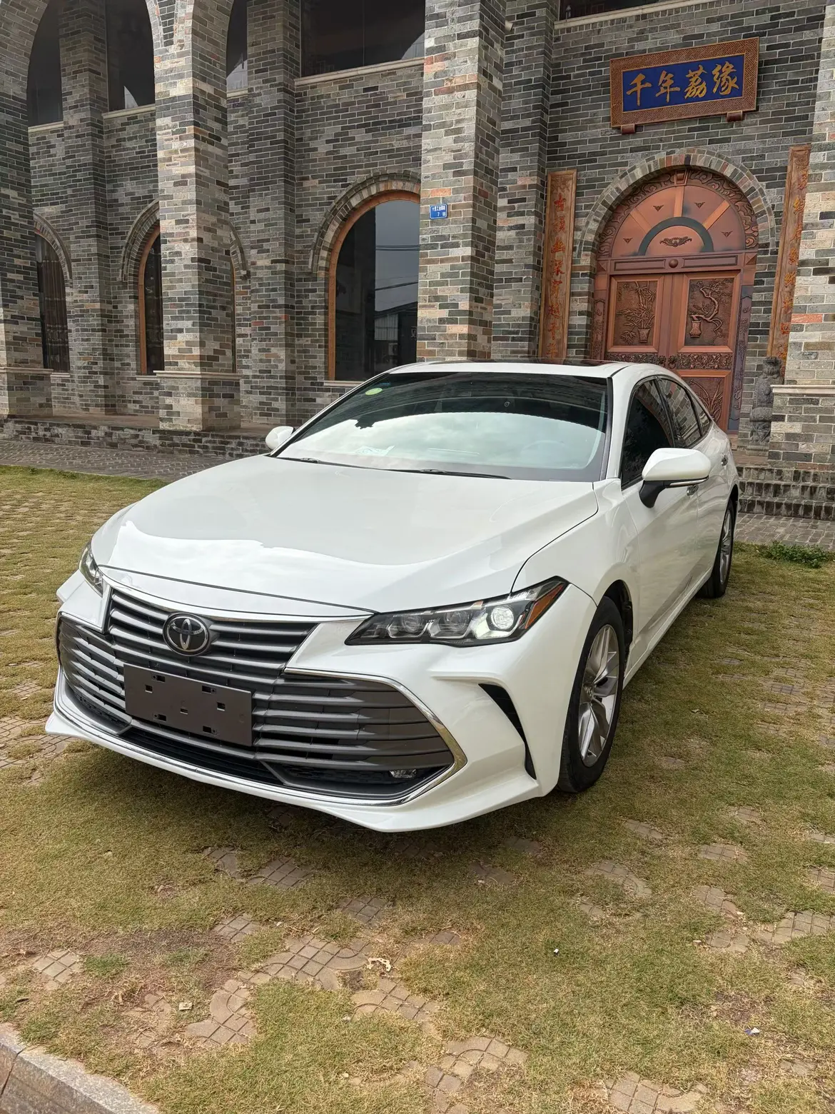 Toyota Avalon (Asian dragon)  из Китая