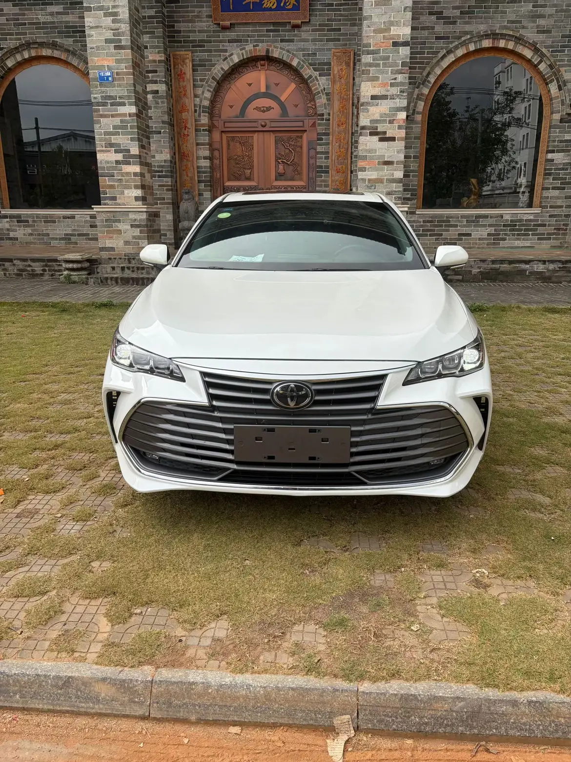 Toyota Avalon (Asian dragon)  из Китая