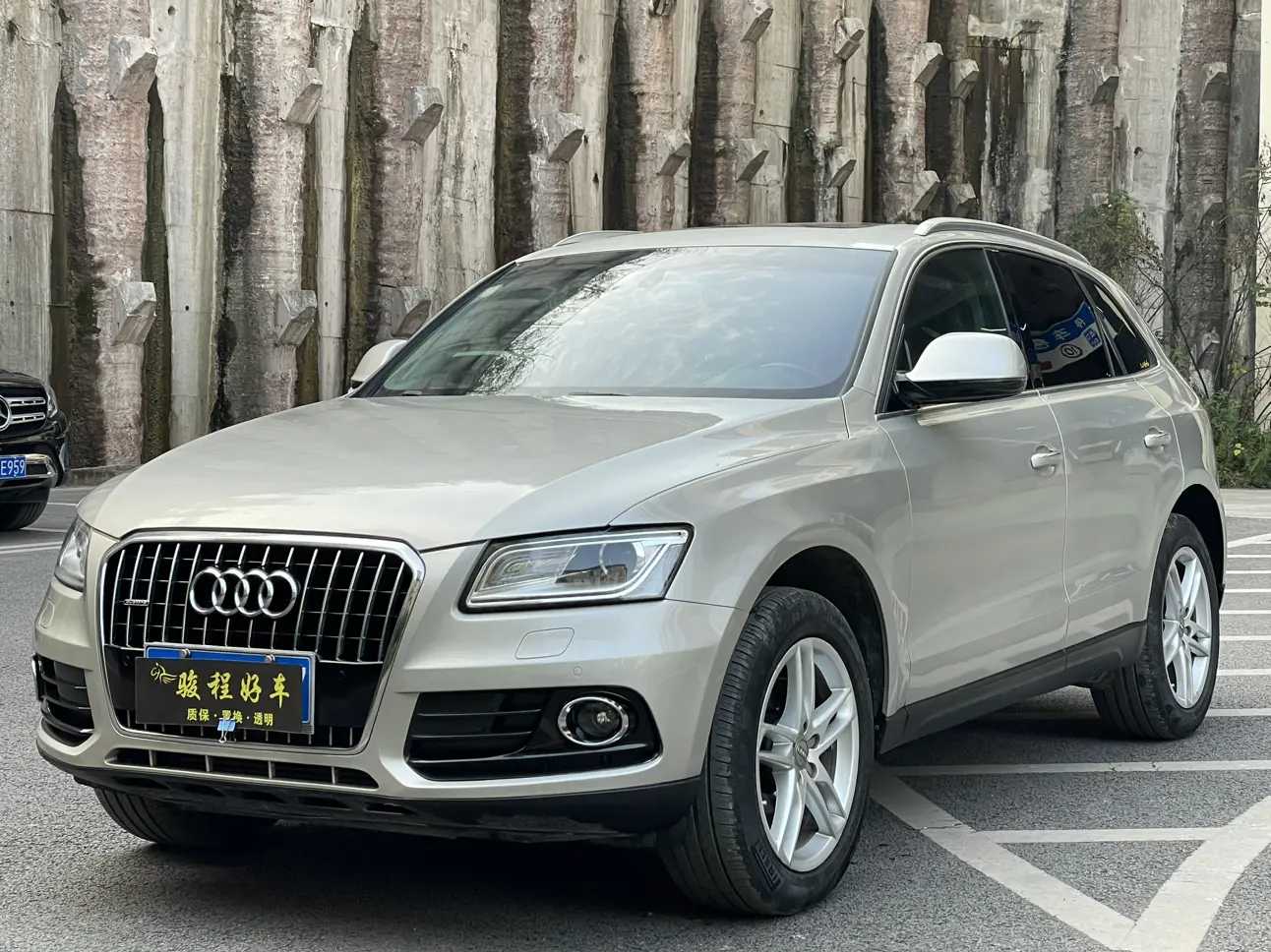 Audi Q5  из Китая