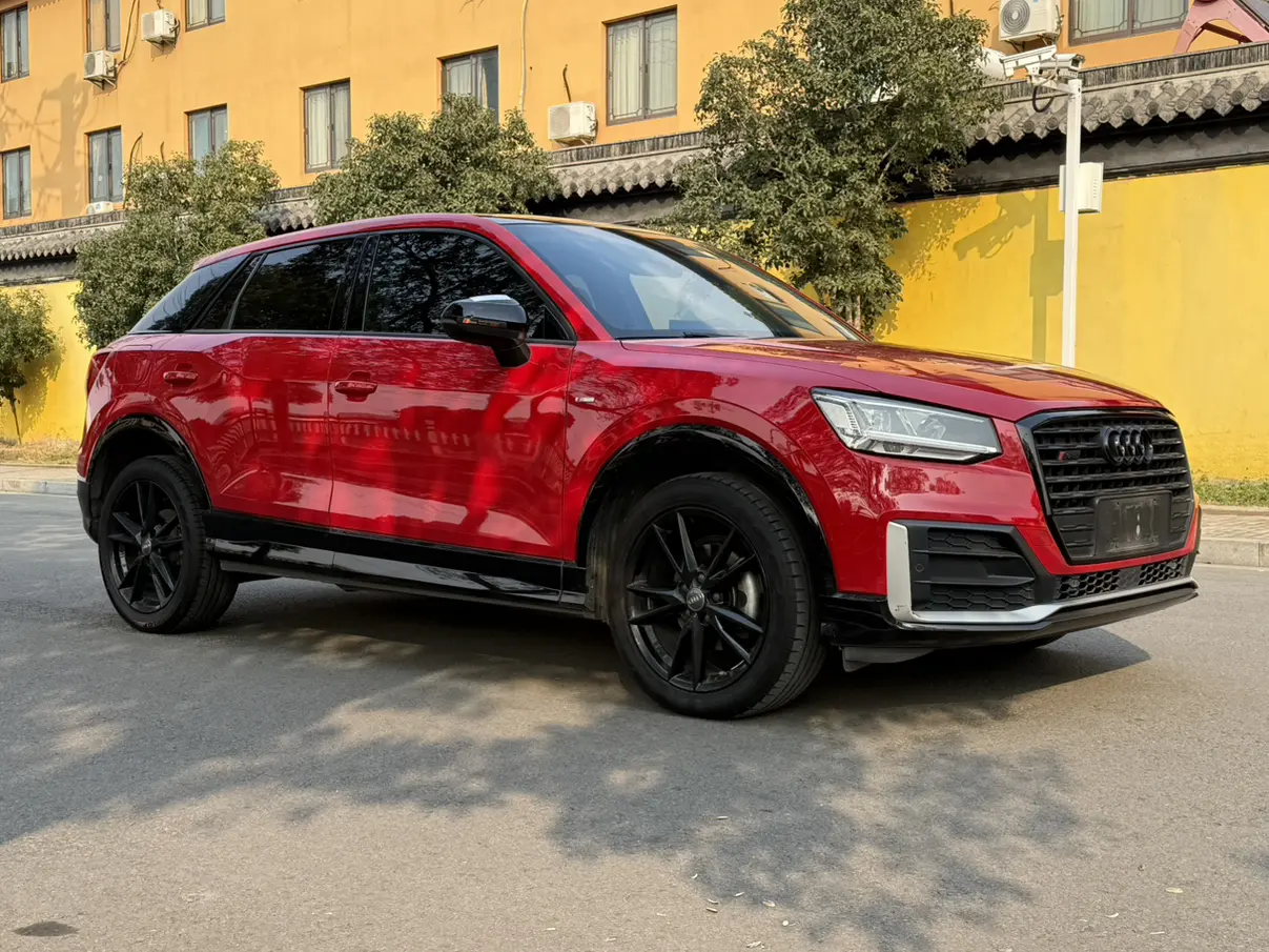 Audi Q2L  из Китая