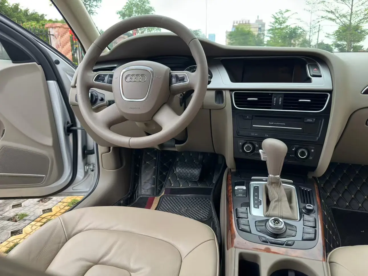 Audi A4L  из Китая