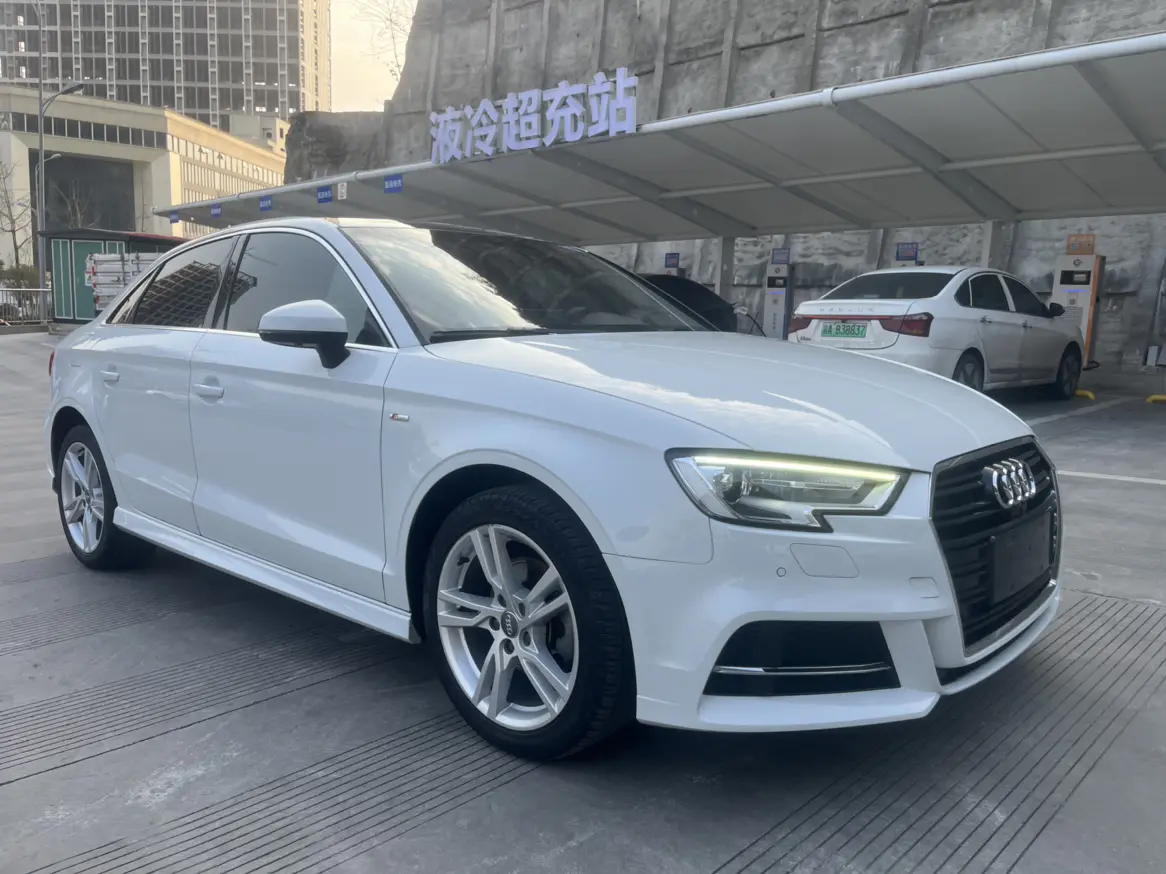 Audi A3  из Китая