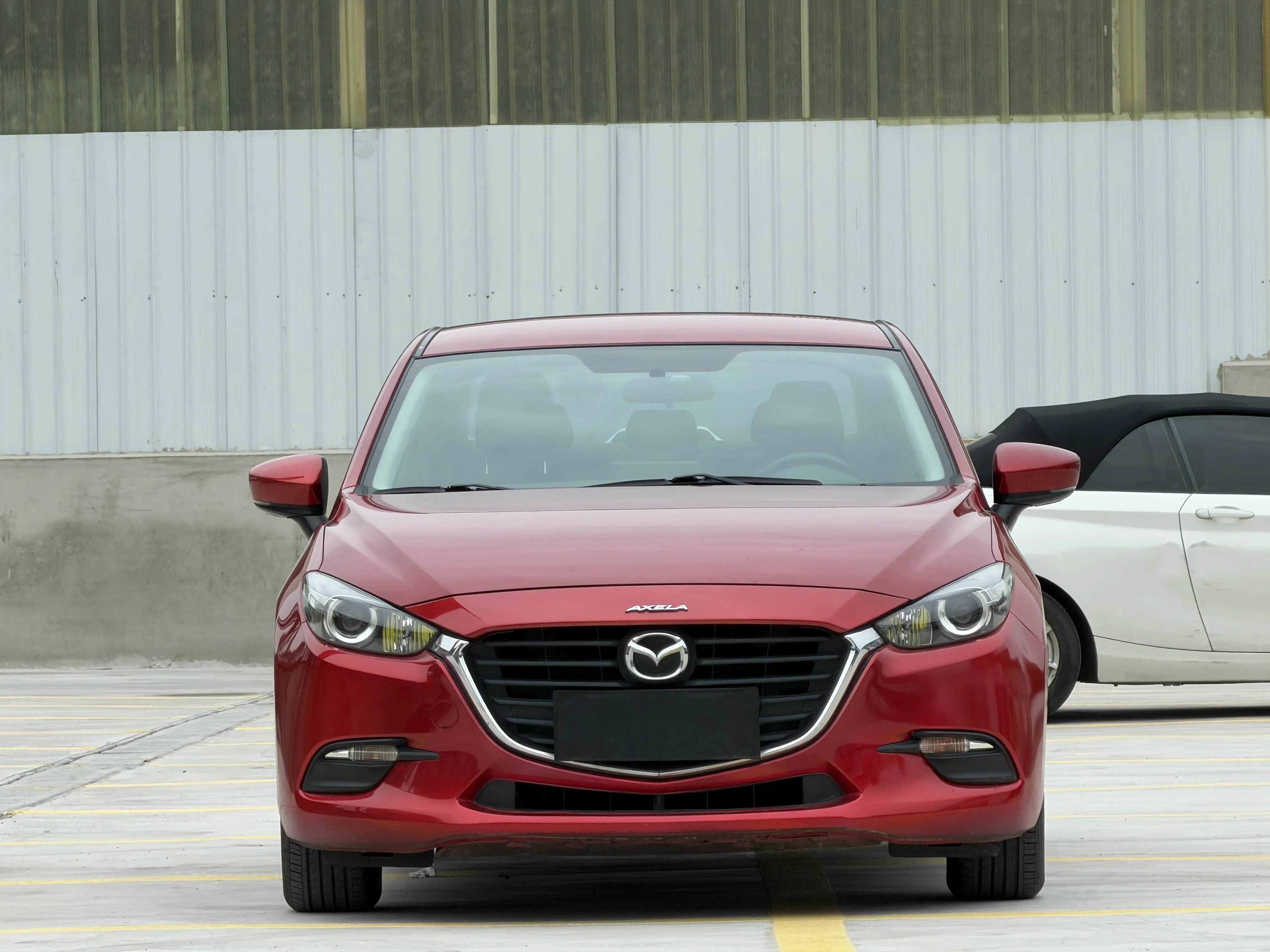 Mazda Axela (Mazda3)  из Китая