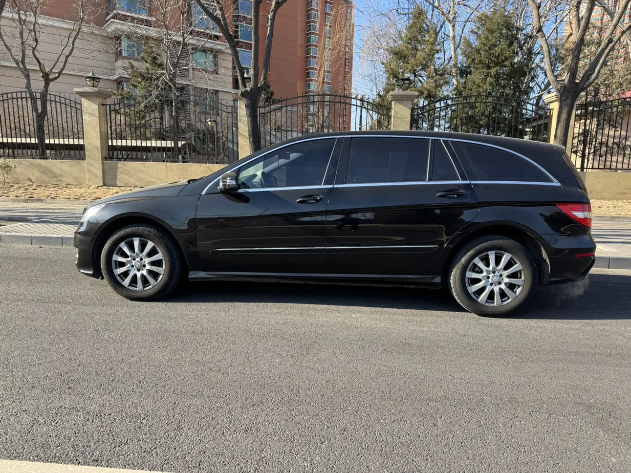 Mercedes-Benz R-Class  из Китая