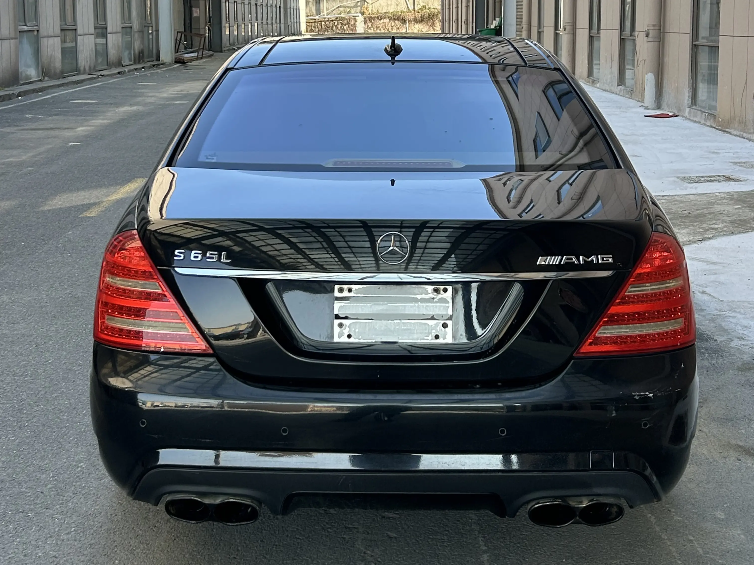 Mercedes-Benz S-Class AMG  из Китая