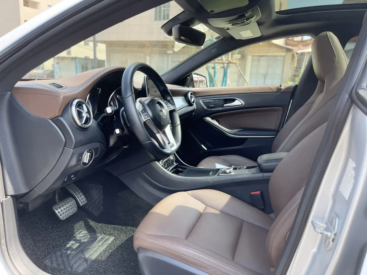 Mercedes-Benz Mercedes CLA  из Китая