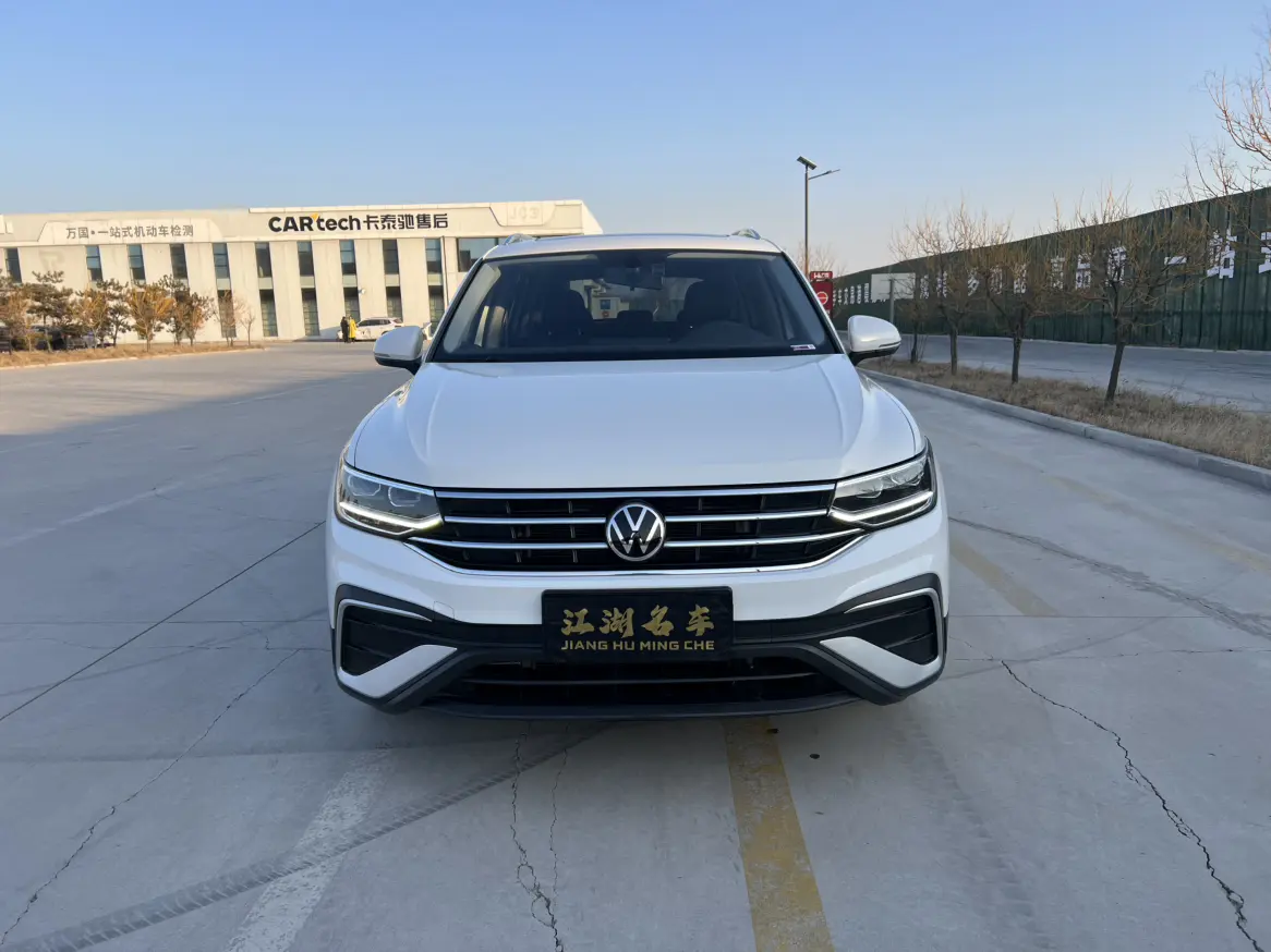 Volkswagen Tiguan L  из Китая