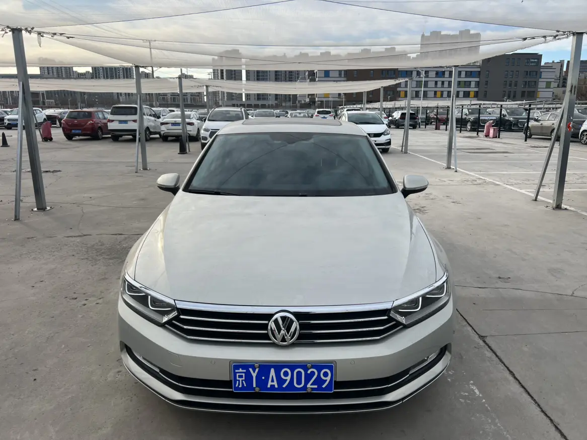 Volkswagen Magotan  из Китая