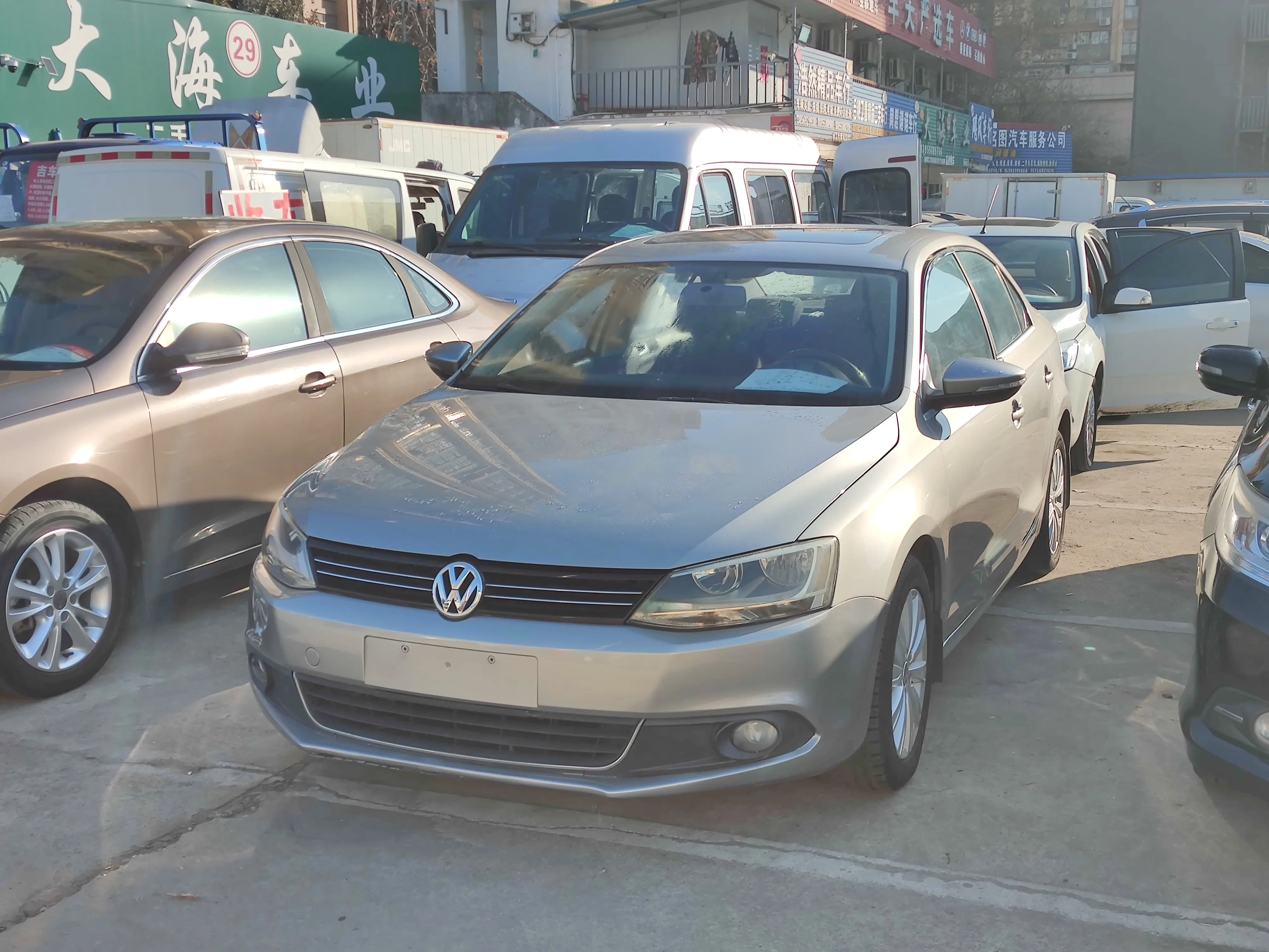 Volkswagen Sagitar  из Китая