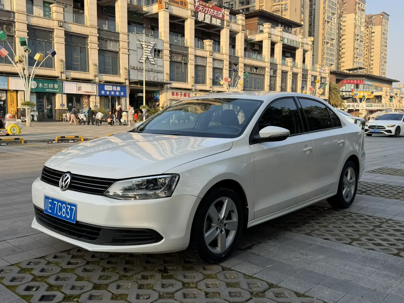 Volkswagen Sagitar  из Китая