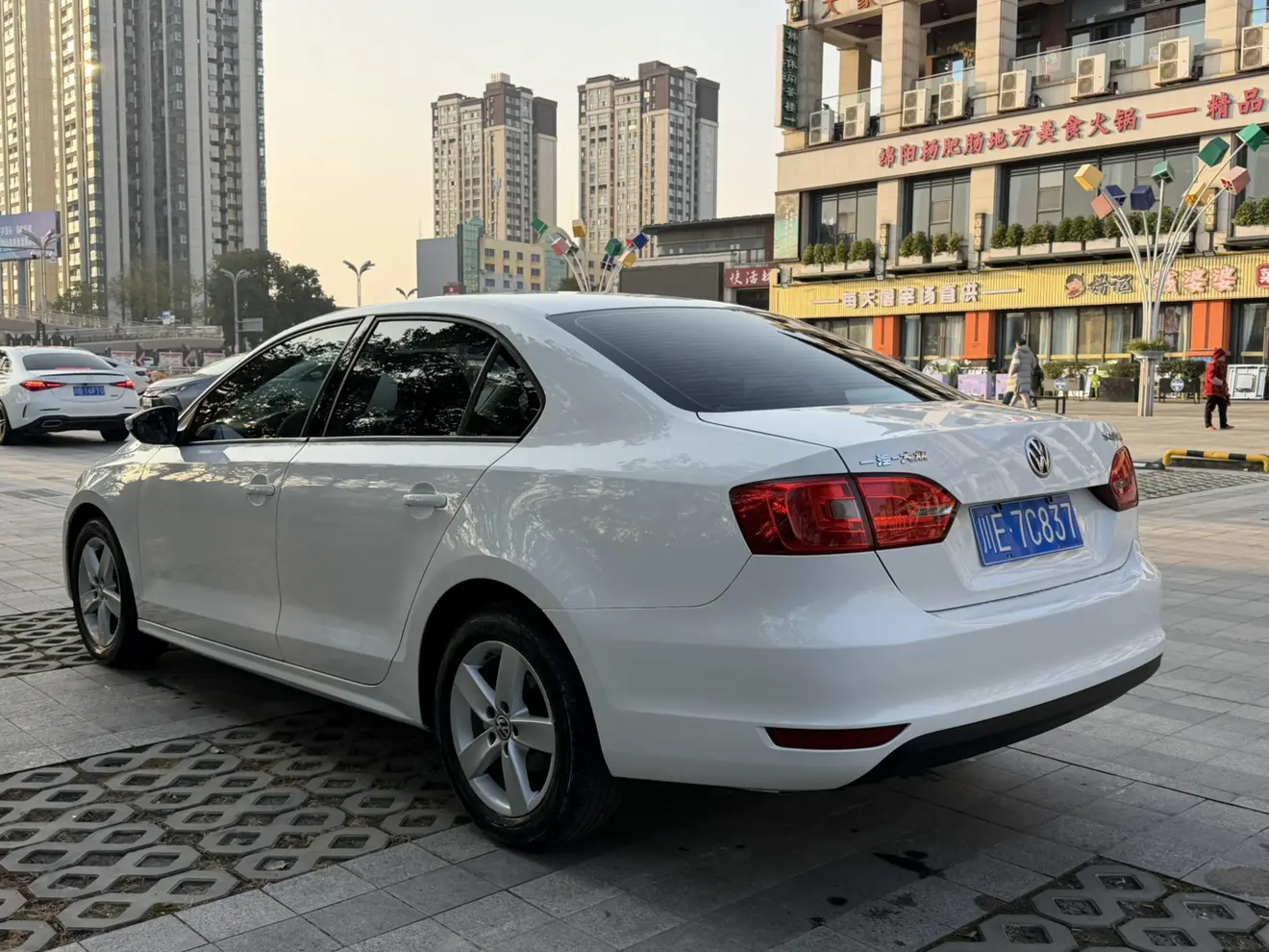 Volkswagen Sagitar  из Китая