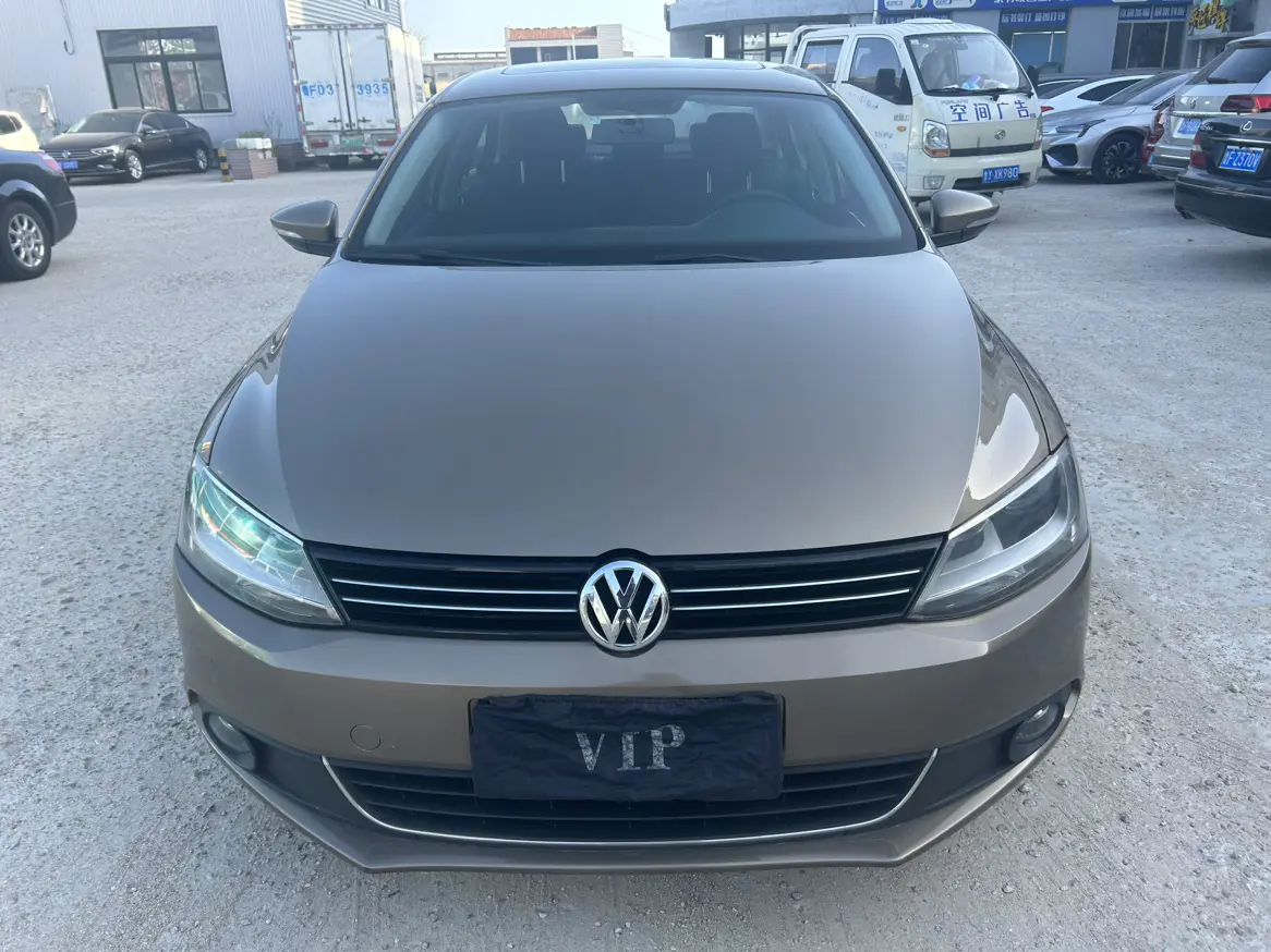 Volkswagen Sagitar  из Китая