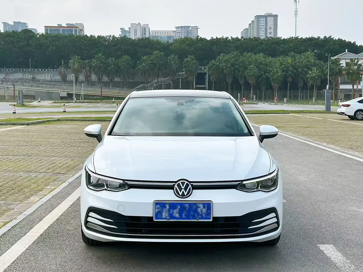 Volkswagen Golf  из Китая