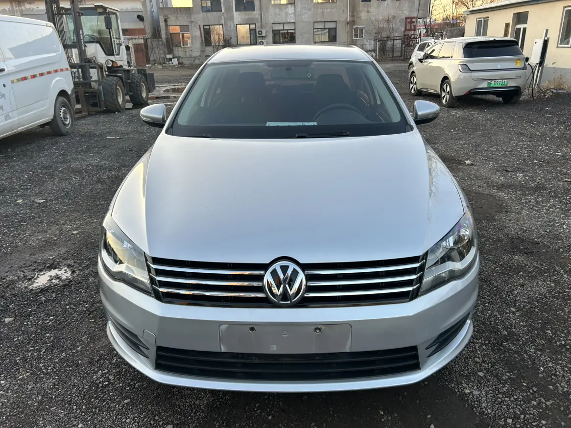 Volkswagen Bora  из Китая