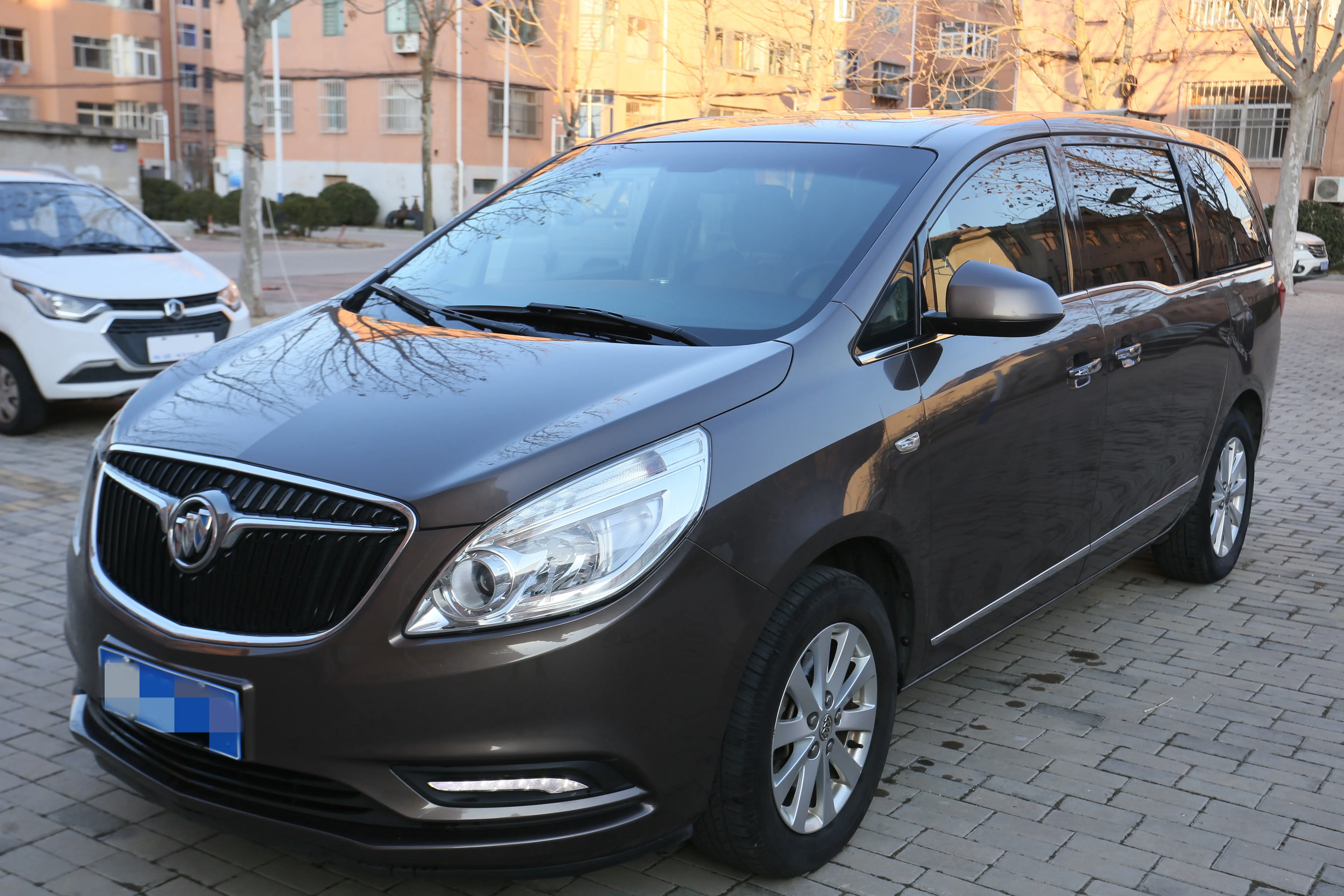Buick GL8  из Китая