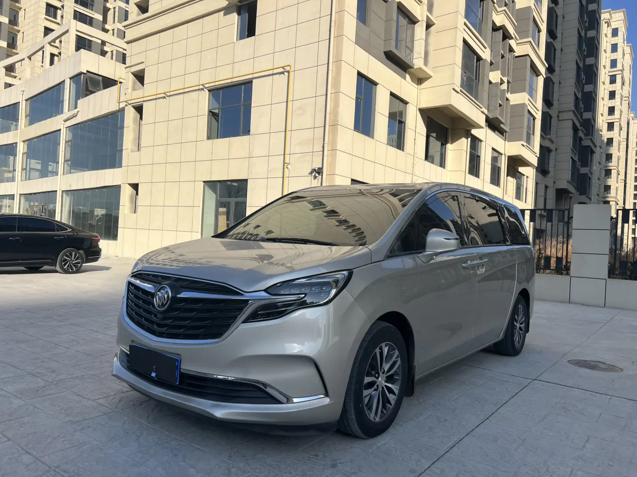 Buick GL8  из Китая