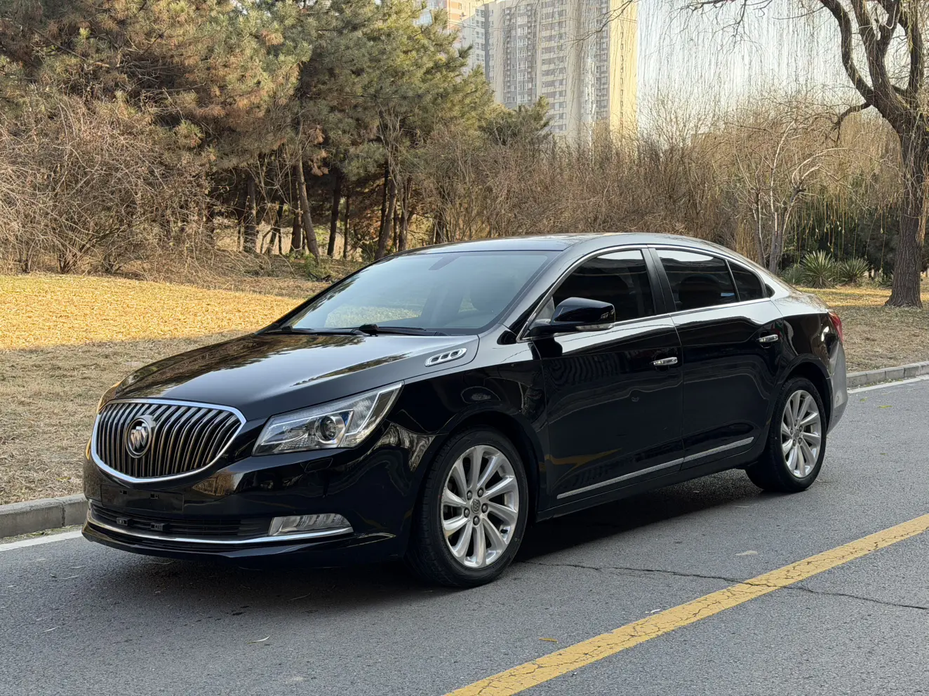 Buick LaCrosse  из Китая