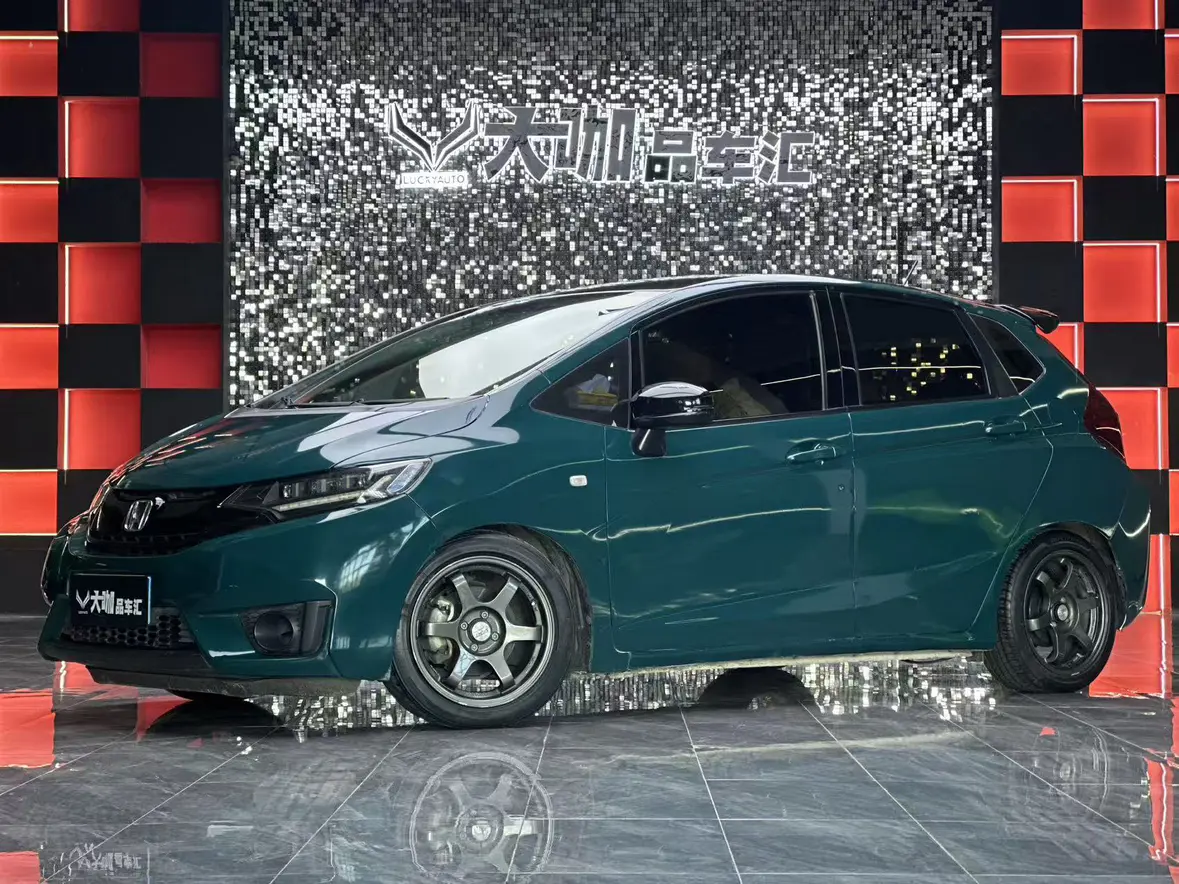 Honda Fit  из Китая