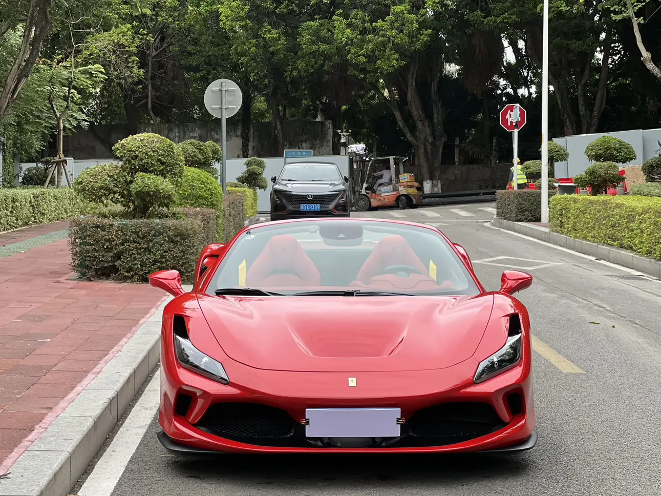 Ferrari F8  из Китая