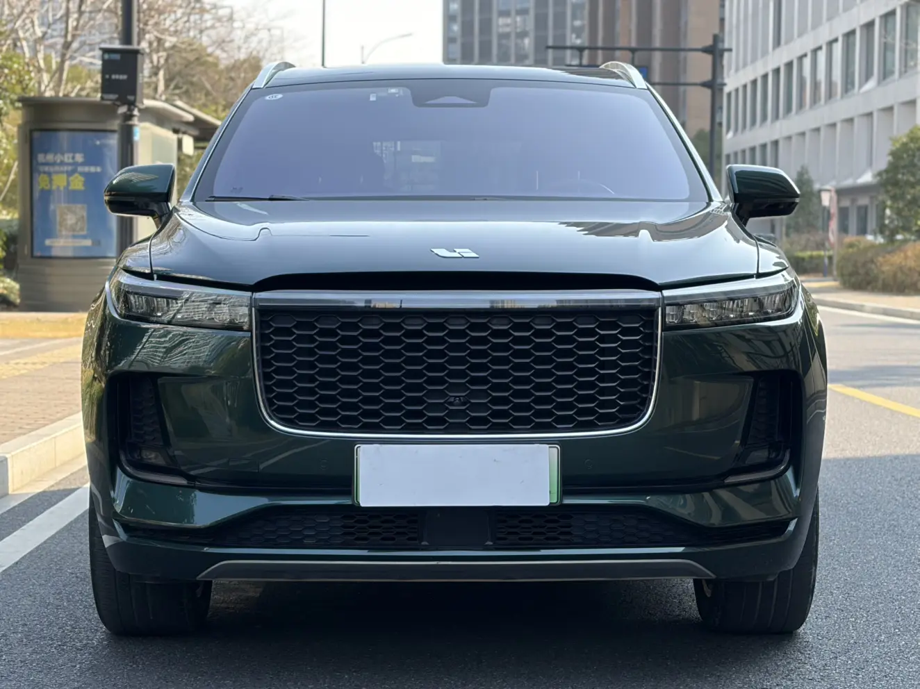 Li ONE (Ideal ONE)  из Китая