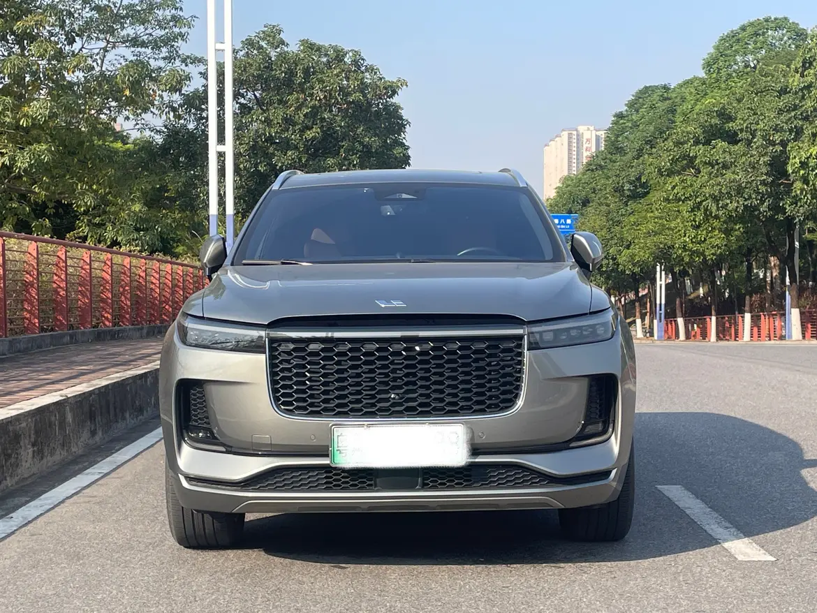 Li ONE (Ideal ONE)  из Китая