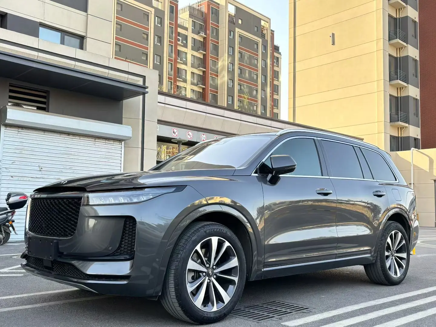 Li ONE (Ideal ONE)  из Китая