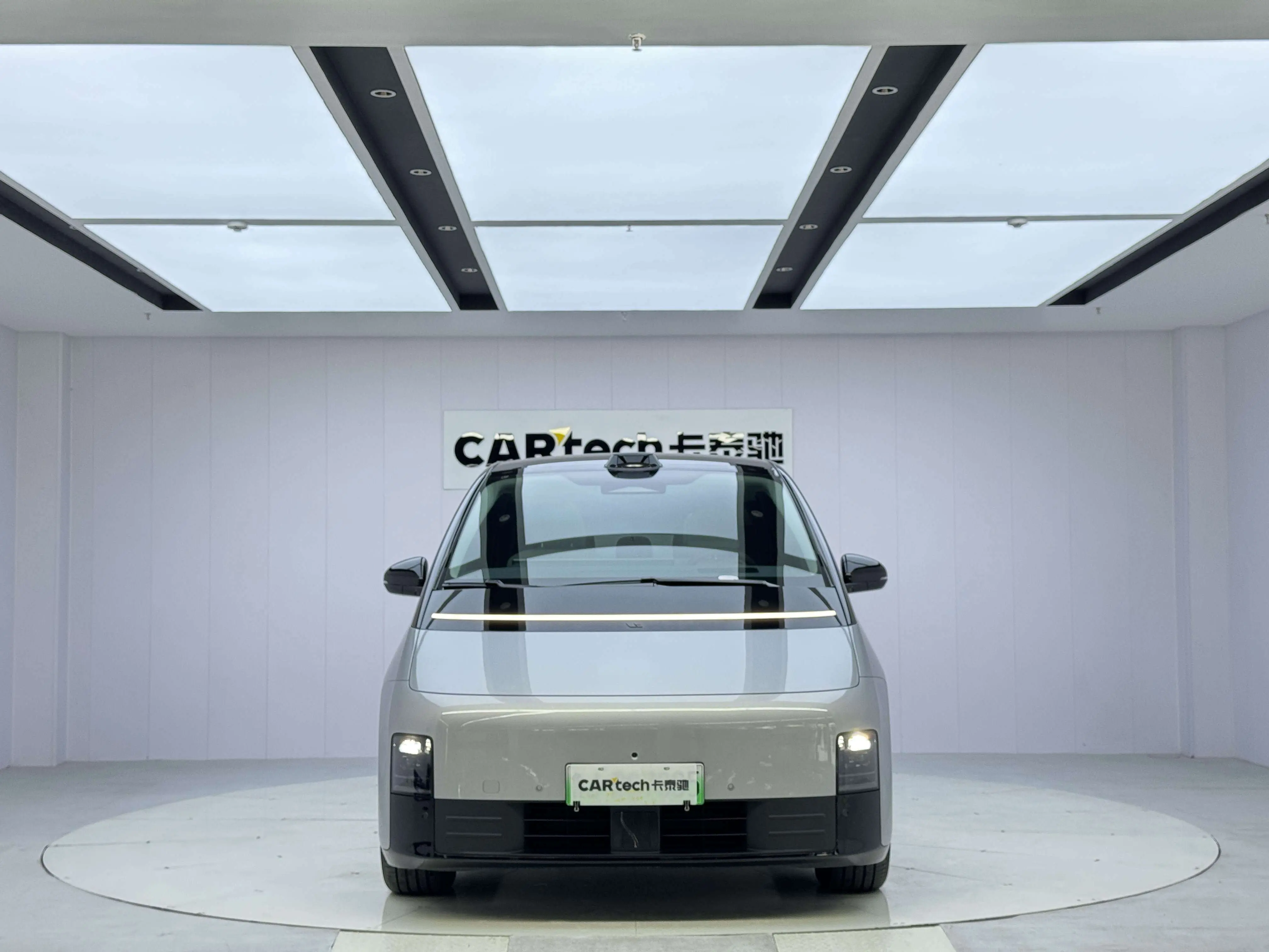 Li MEGA (Ideal MEGA)  из Китая