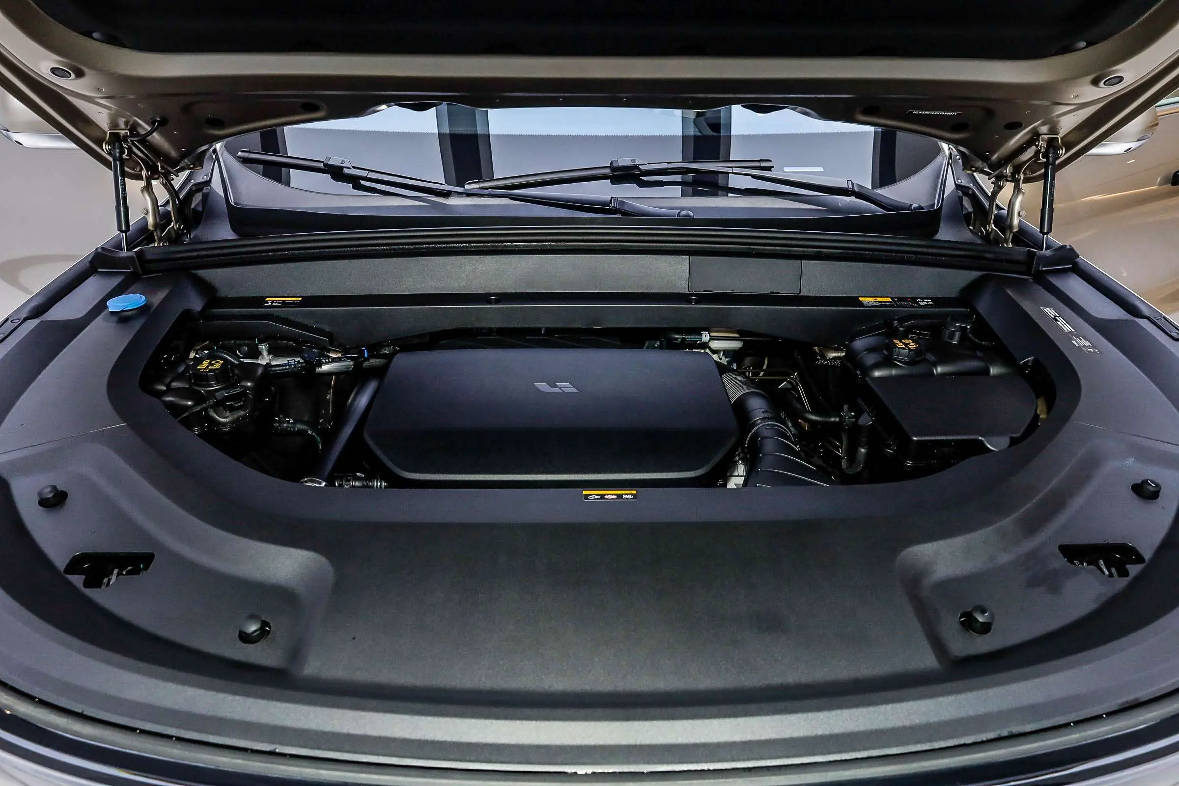 Li L8 (Ideal L8)  из Китая