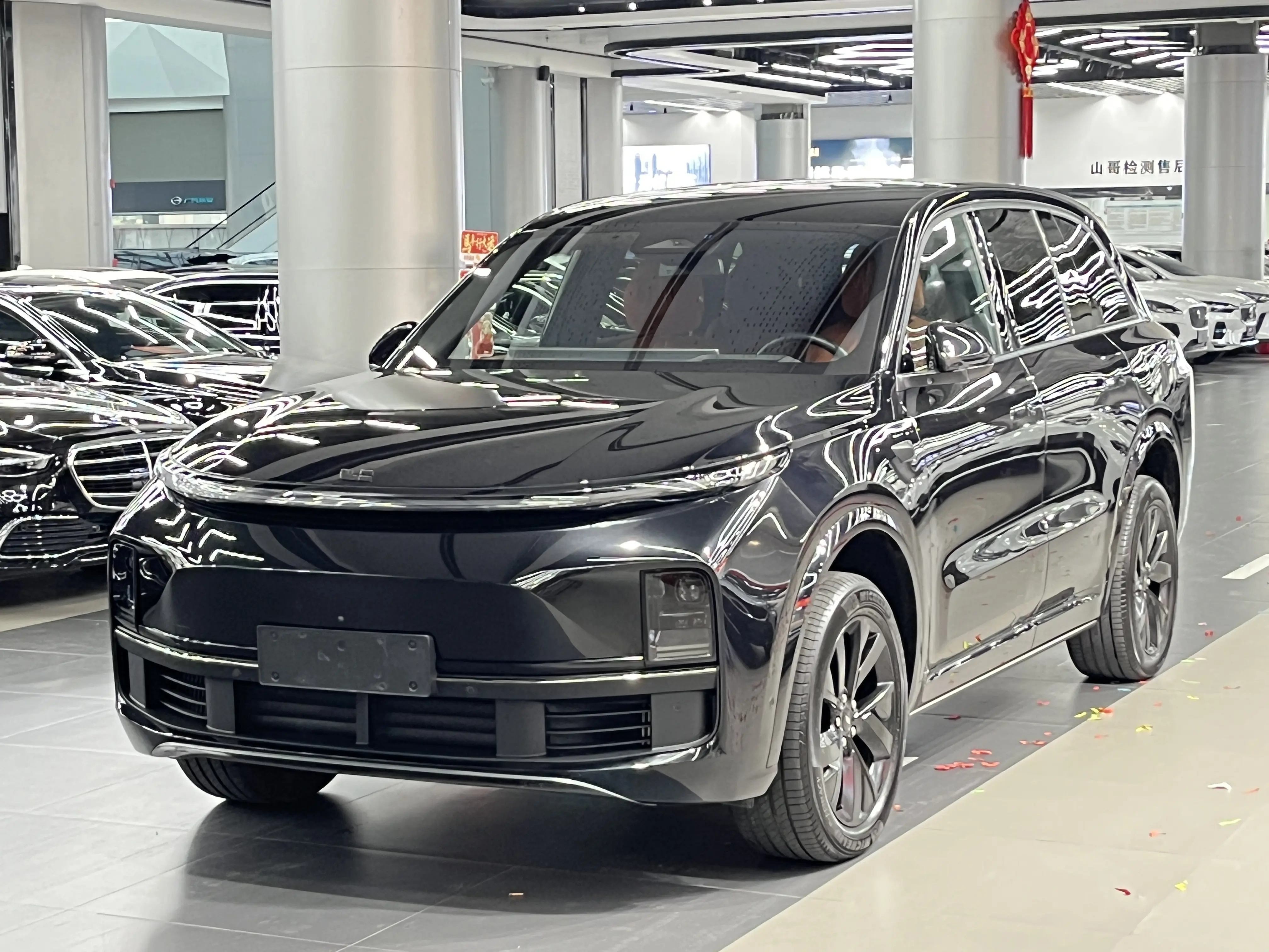 Li L8 (Ideal L8)  из Китая