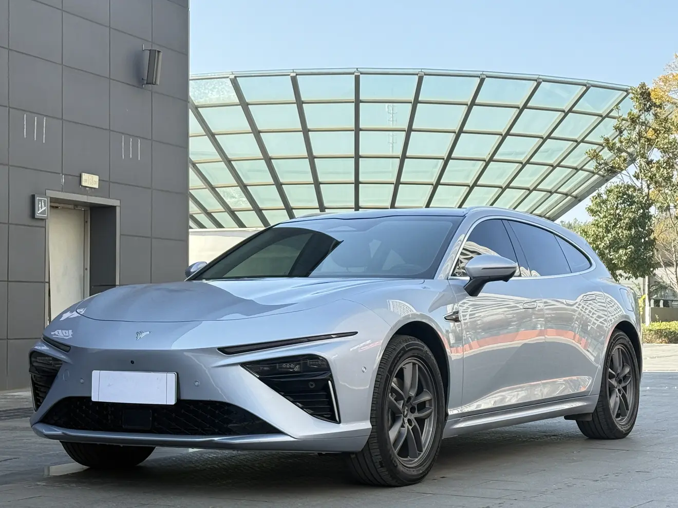 NETA Nezha S hunting suit  из Китая