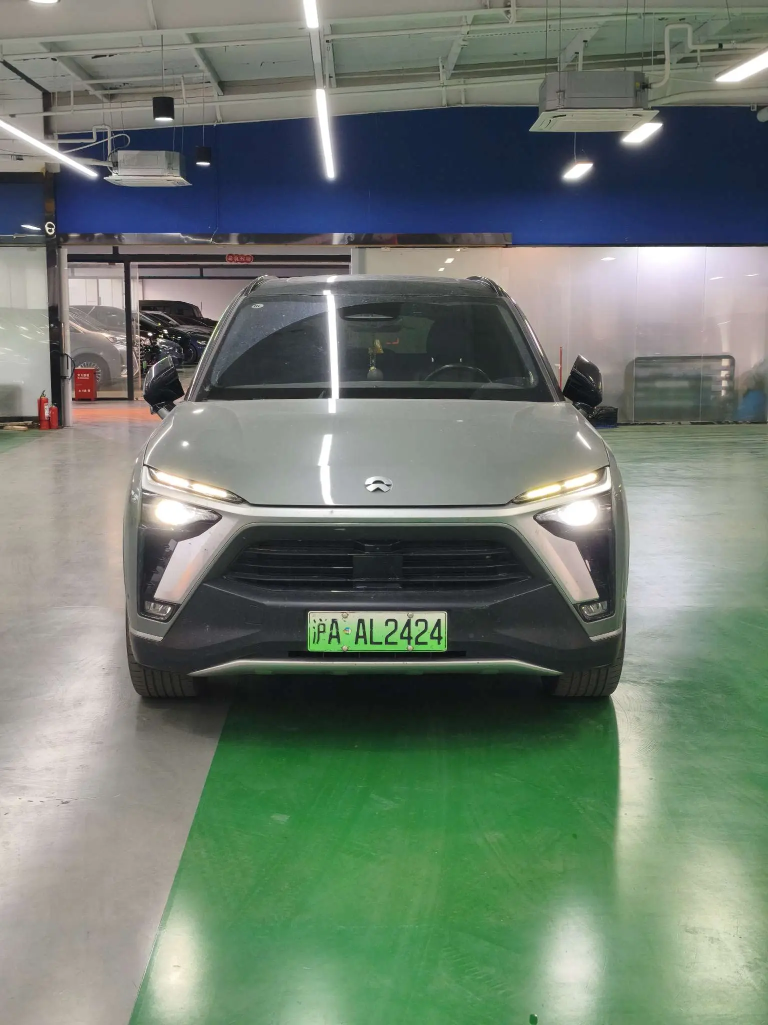 NIO ES8  из Китая