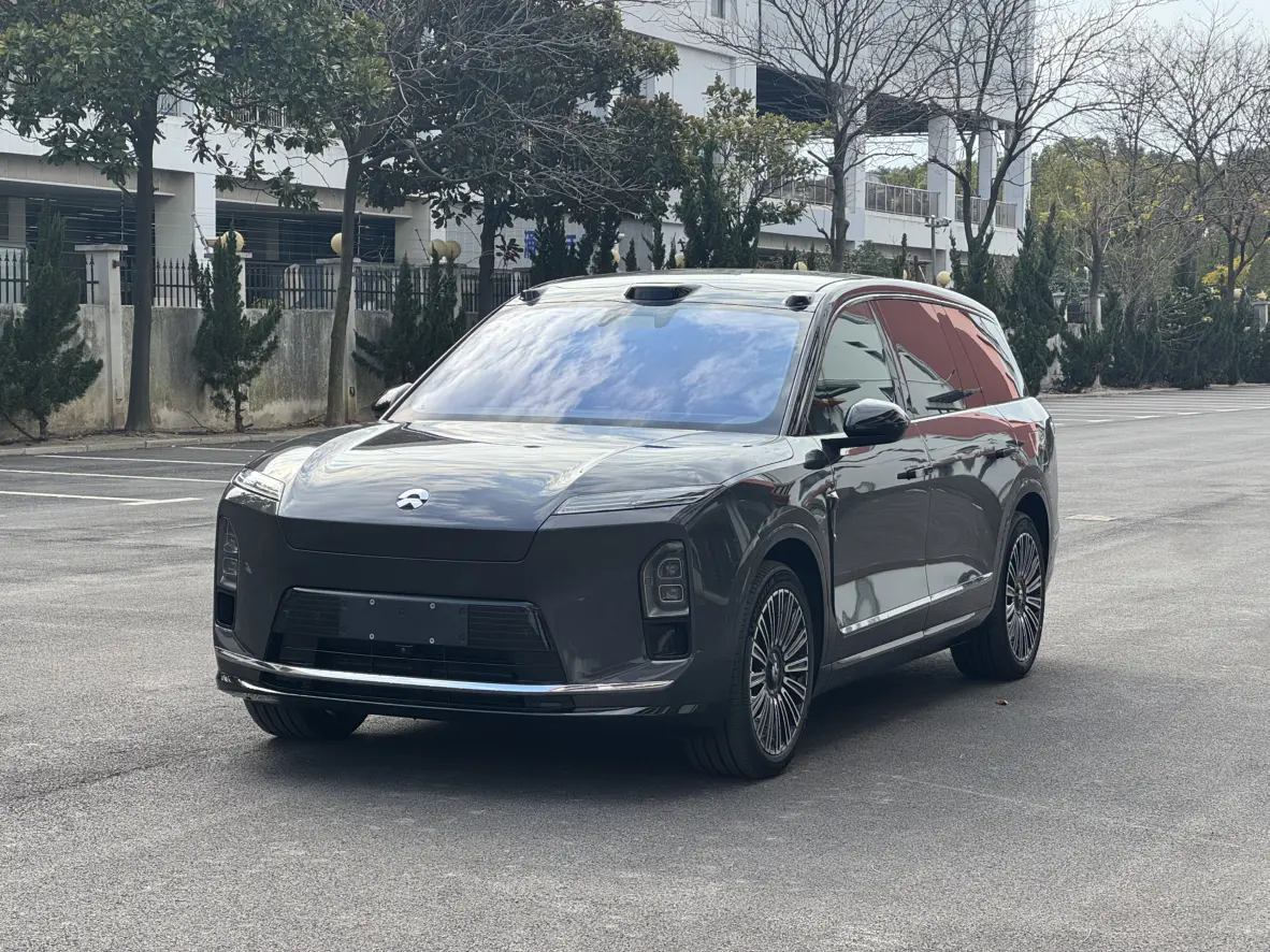 NIO ES8  из Китая