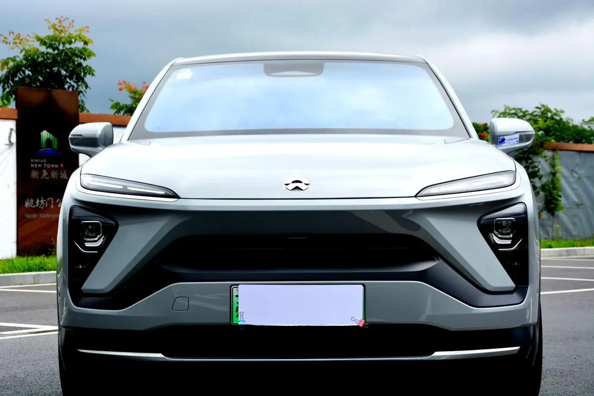 NIO EC6  из Китая