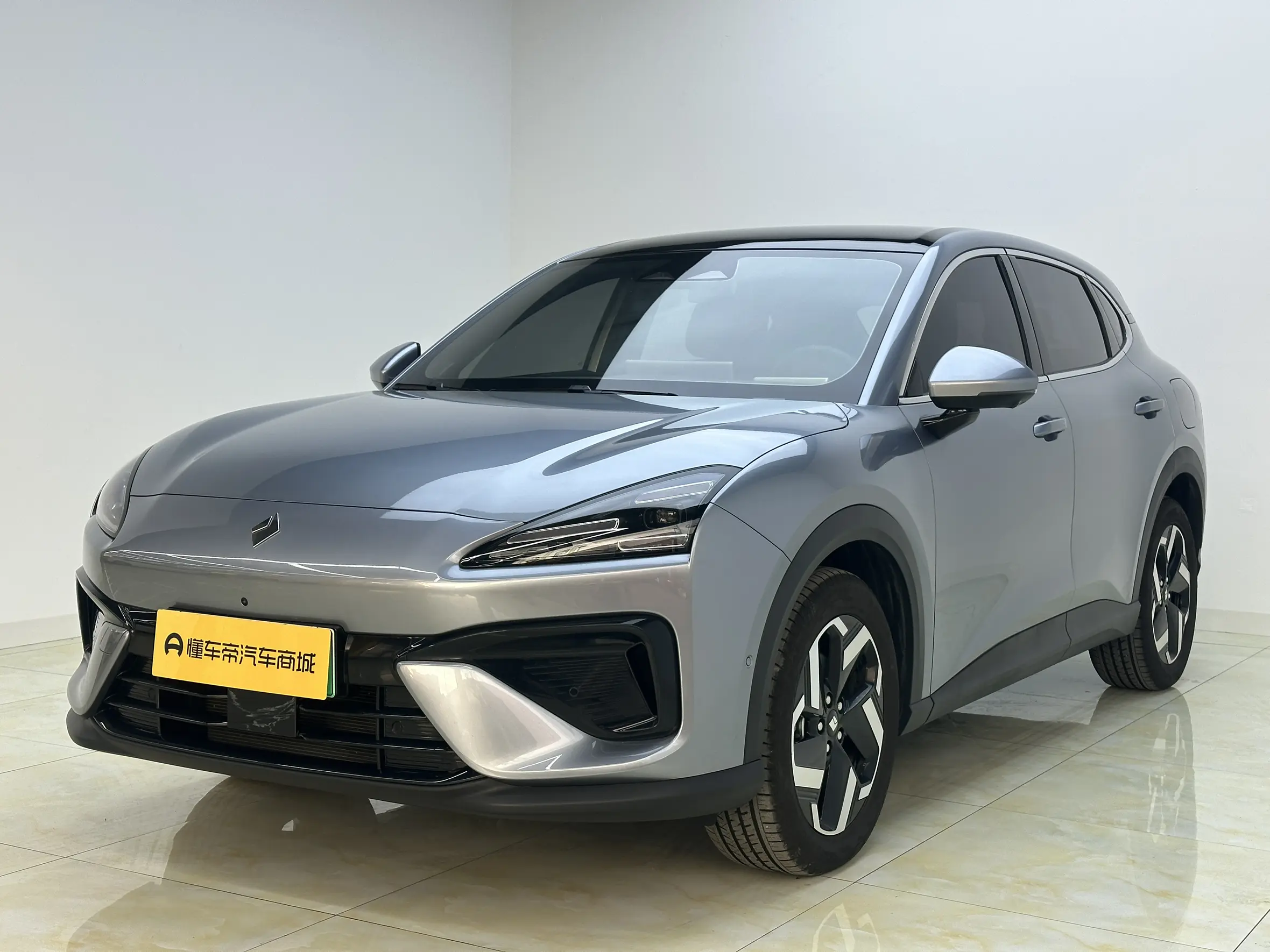 Baojun Yunhai PHEV  из Китая