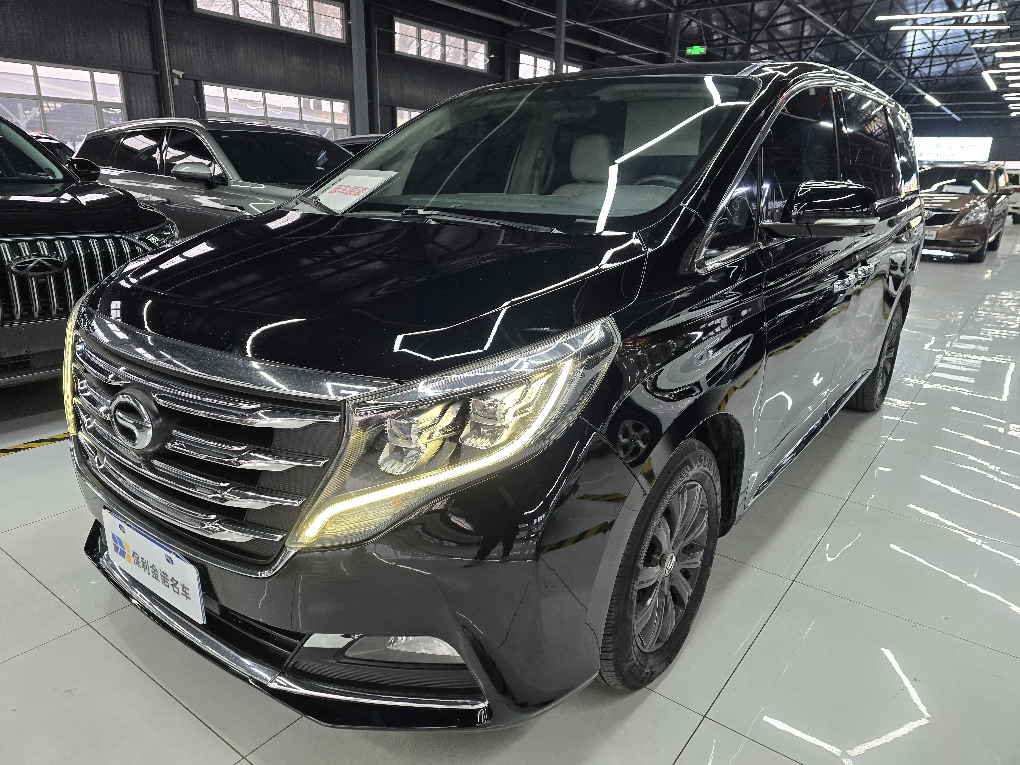 GAC Trumpchi M8  из Китая