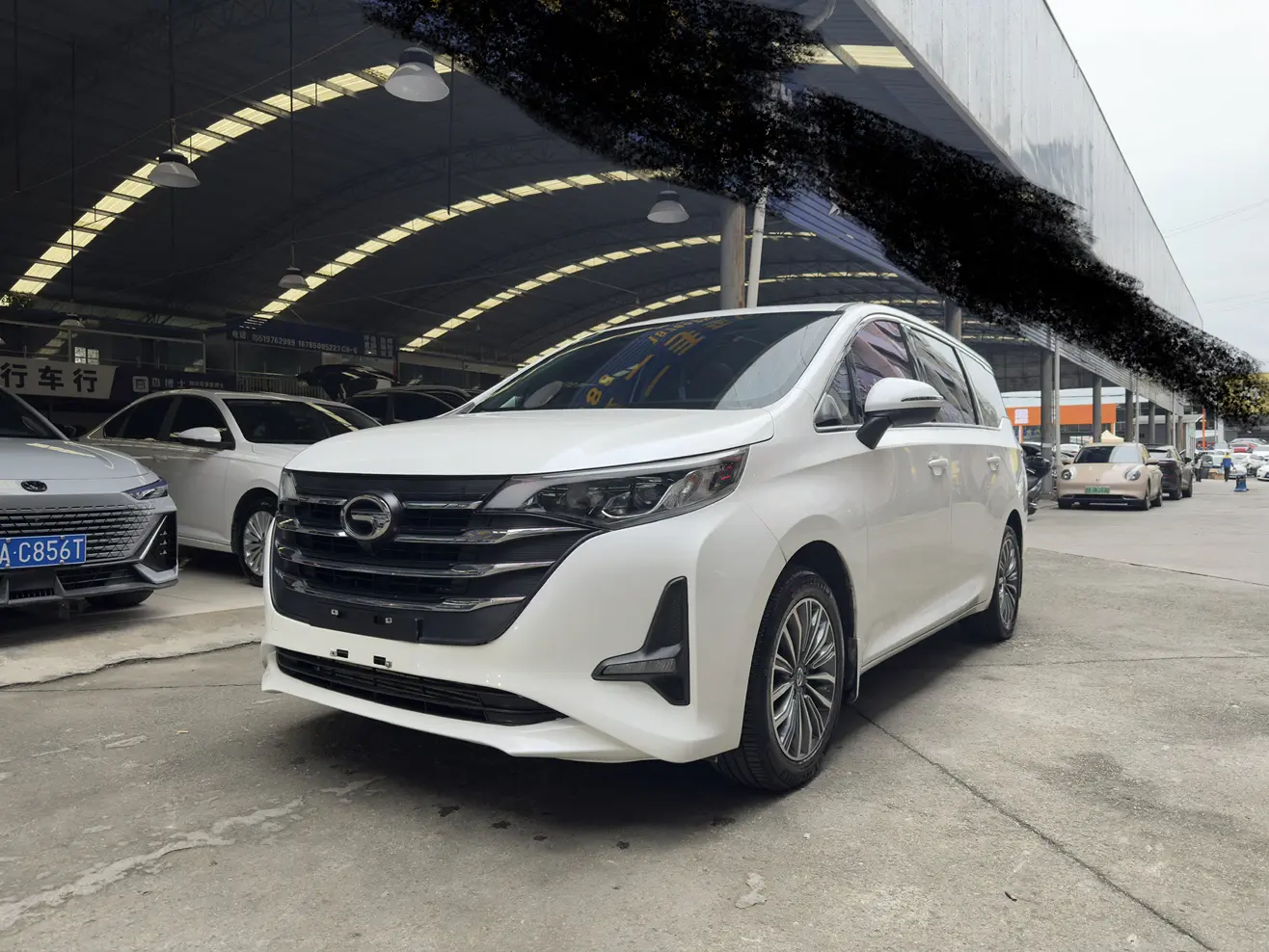 GAC Trumpchi M6  из Китая