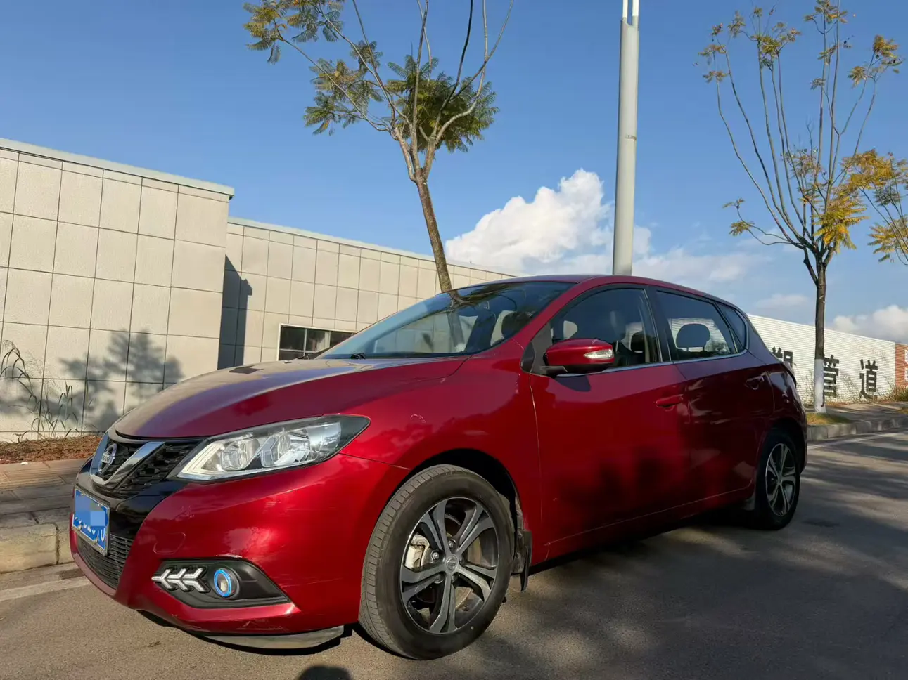 Nissan Tiida  из Китая