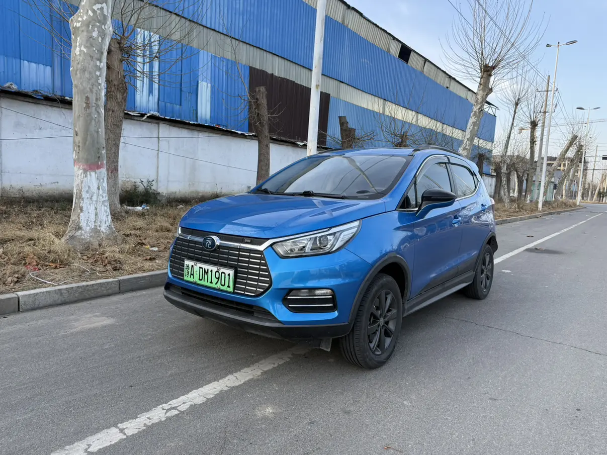 BYD Yuan EV  из Китая