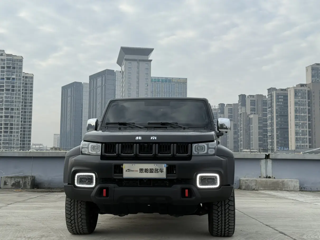 BAIC Beijing Off-road BJ40  из Китая
