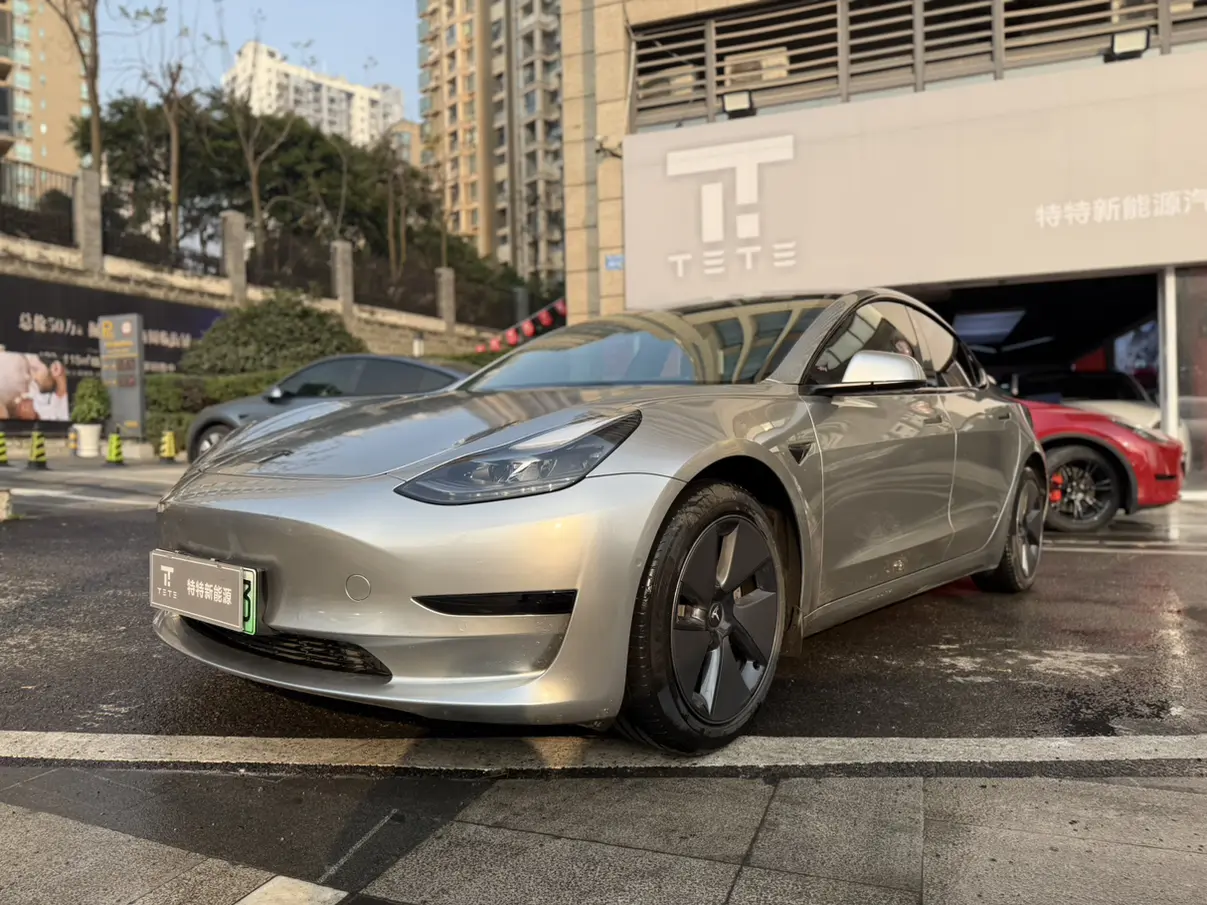 Tesla Model 3  из Китая