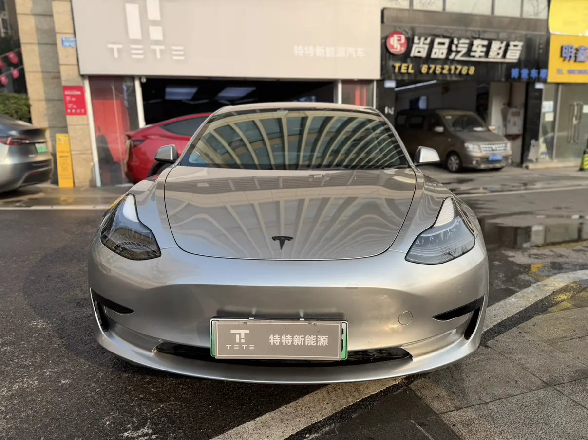 Tesla Model 3  из Китая
