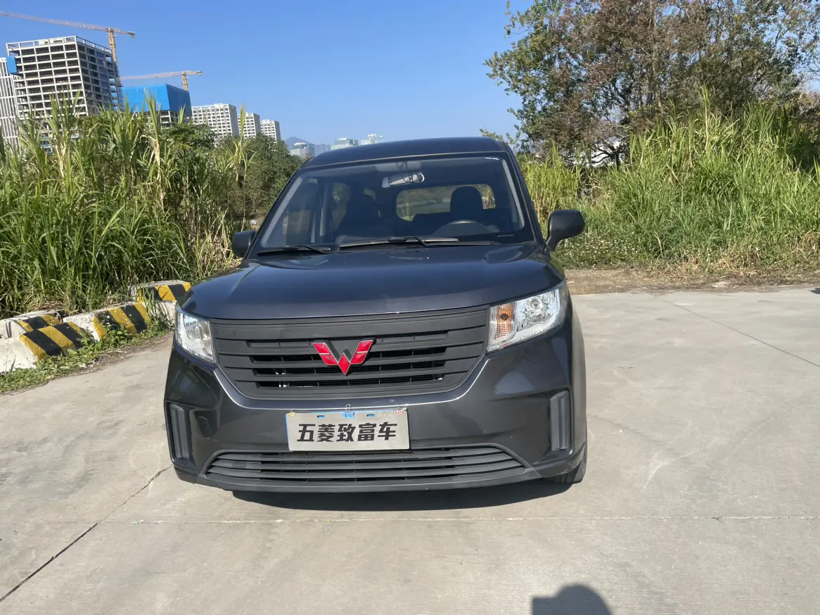 Wuling journey  из Китая