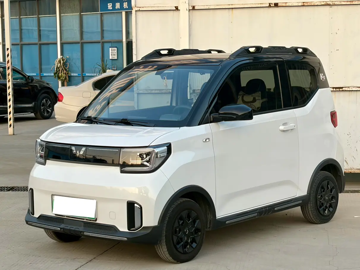 Wuling Hongguang MINIEV  из Китая