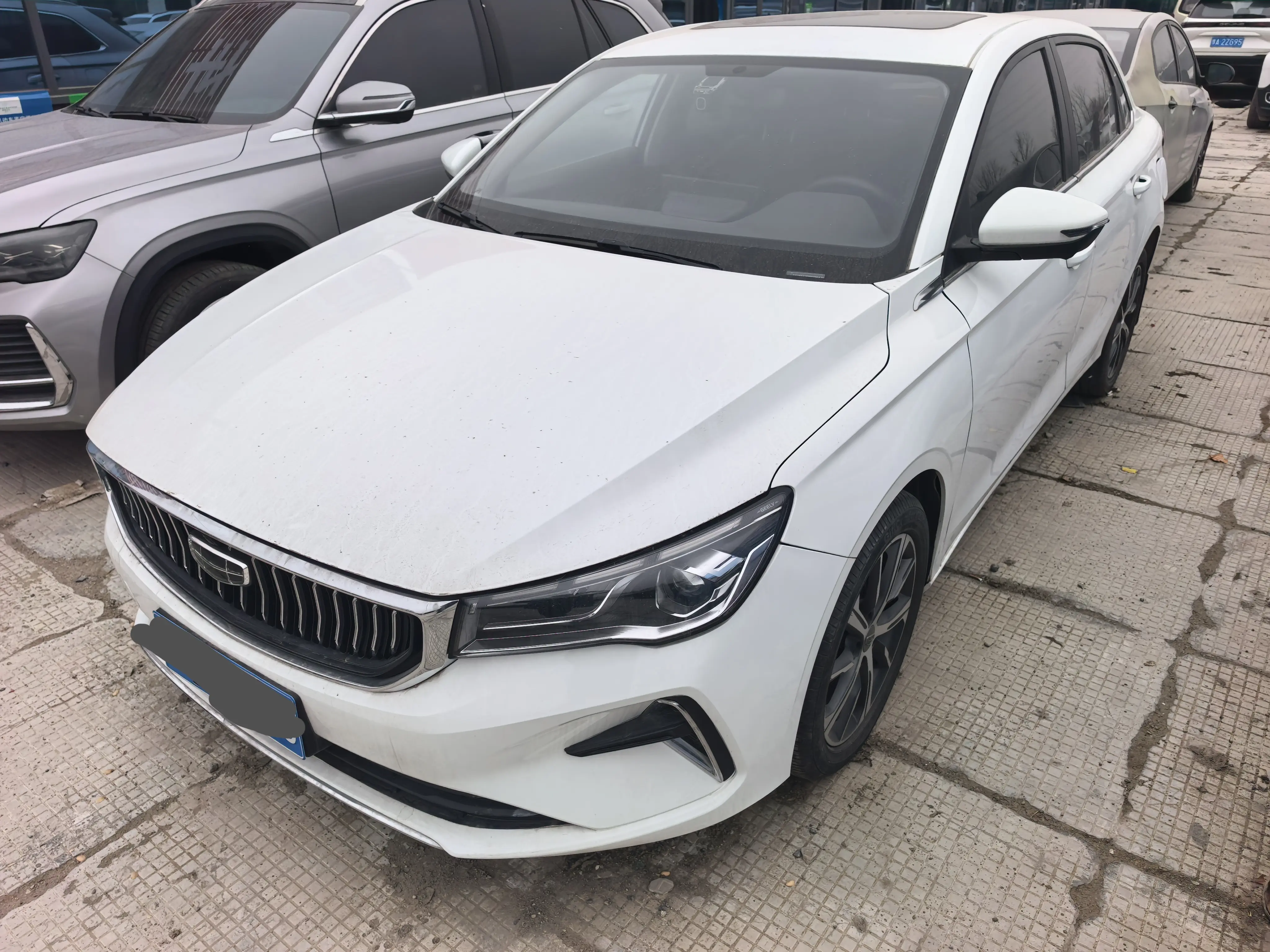 Geely Emgrand  из Китая