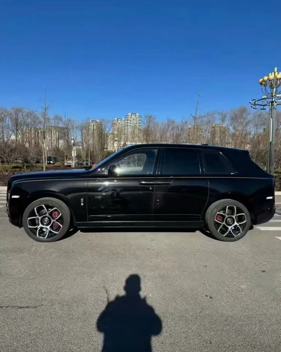 Rolls Royce Cullinan  из Китая